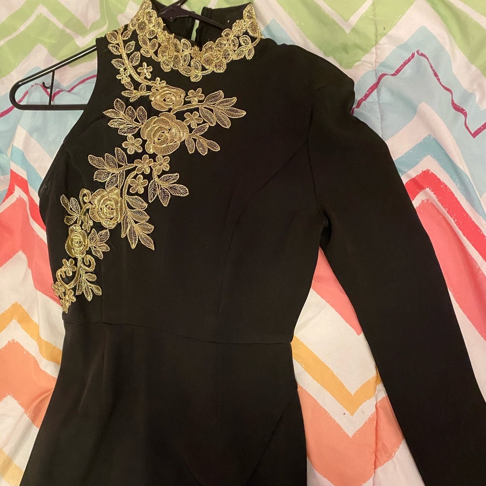 Black one sleeve dress with slit